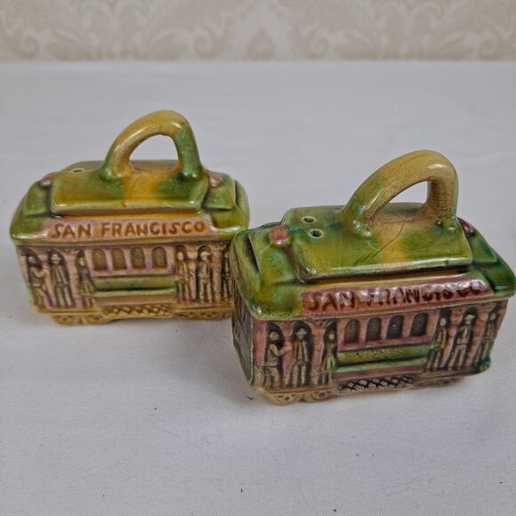 San Francisco Trolley Cars Salt & Pepper Shaker Set Ceramic Vintage - Picture 2 of 12